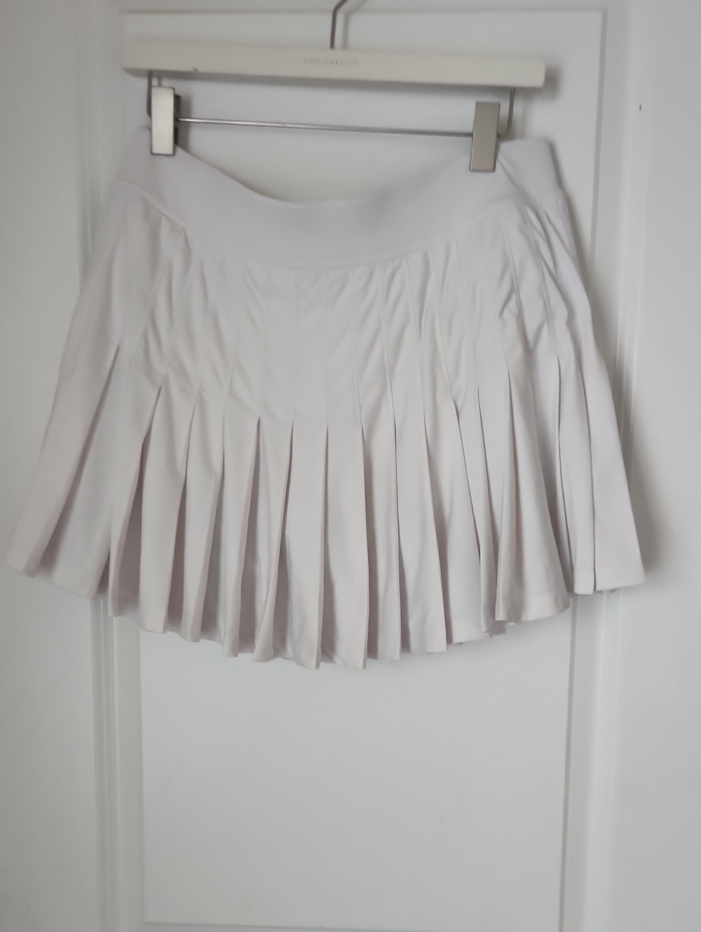 Vineyard Vines White Pleated Tennis Mini Skirt